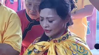 20180609感覺有氣質女乩童進香團&amp;quot;香燒成火把都不怕&amp;quot;