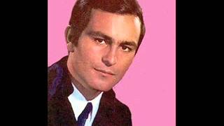 Leonardo Favio - Mi Tristeza Es Mía y Nada Más